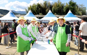 의원님들 줌인컷---.jpg